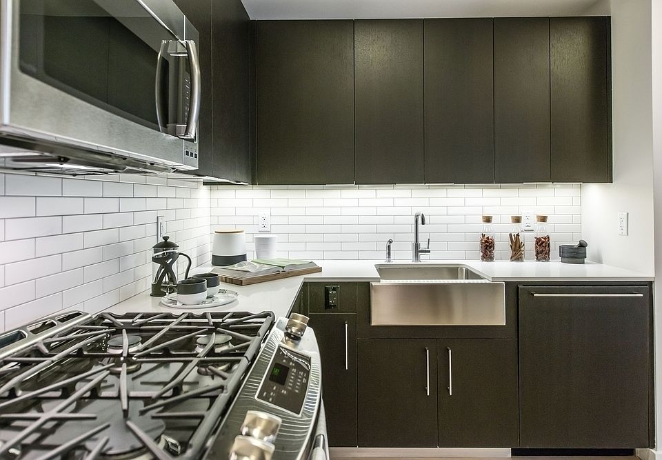 1st image of 535 W 43rd St #14C