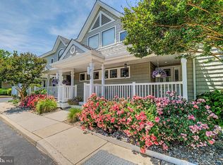 2 Catalina Dr, Linwood, NJ 08221