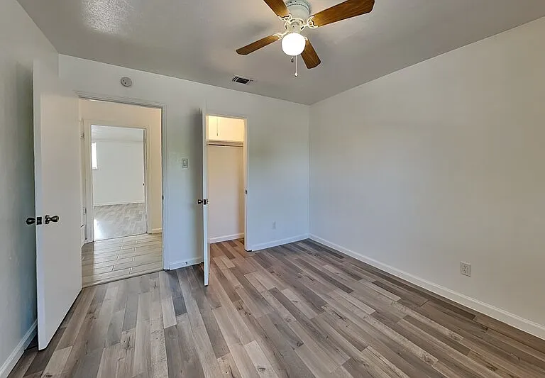 7624 Oak Garden Trl — Photo 14