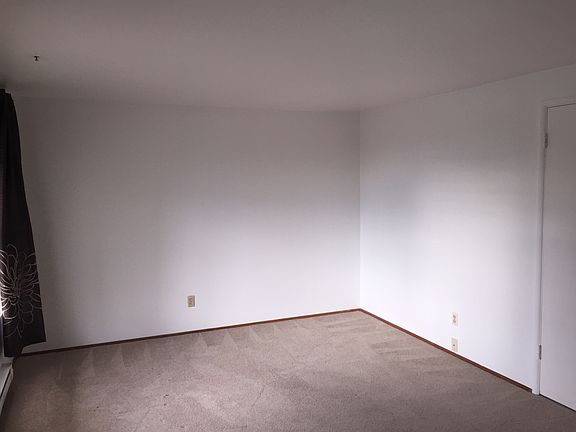 5th image of 9667 Bridgeport Way SW APT 6