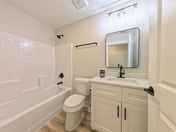 5th image of 187 Red Bud Cir