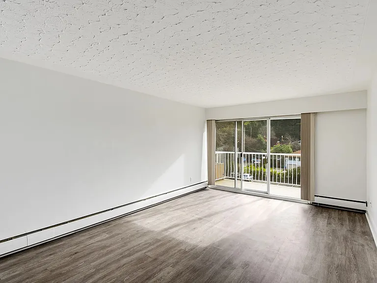 1701 Cedar Hill Cross Rd — Photo 13