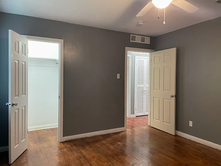 3710 Avenue V — Photo 17