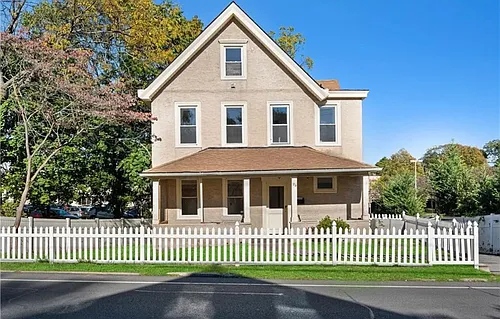 24 Weaver St #A Photo 1 24 Weaver St #A Photo 1