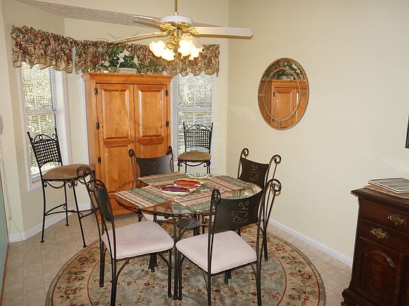5th image of 2934 Shady Woods Cir
