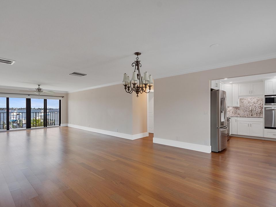 1st image of 624 SW St. Lucie Crescent #206