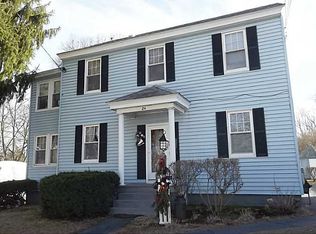 24 School St, Lincoln, RI 02865