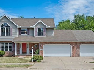 2119 W Leyna Dr, Dunlap, IL 61525