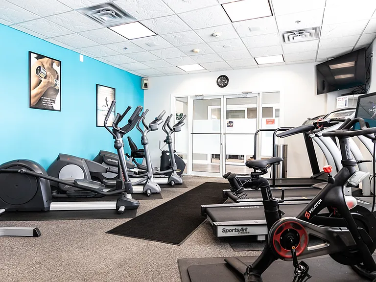 24/7 Fitness Center