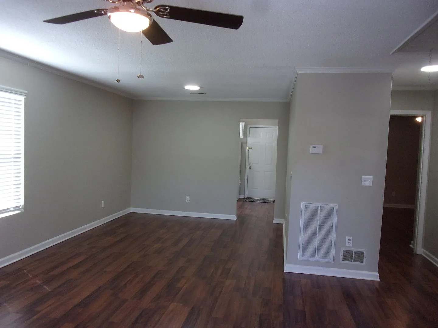 2 Bedroom 2 Bath Duplex near Cherry Park — Photo 2