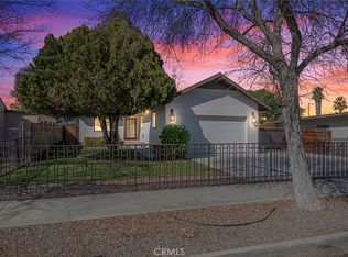 327 S Taylor St, Hemet, CA 92543