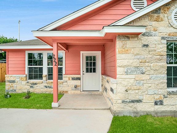 2nd image of 222 Esmeralda Dr