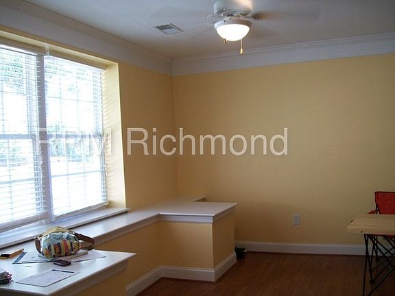 5th image of 2418 E Franklin St #U107