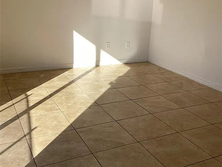 543 Cardinal Dr — Photo 35
