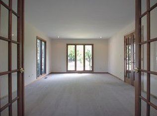 639 Matthew Ln, Carol Stream, IL 60188