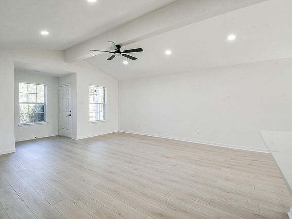 3rd image of 7206 Lilac Manor Lane