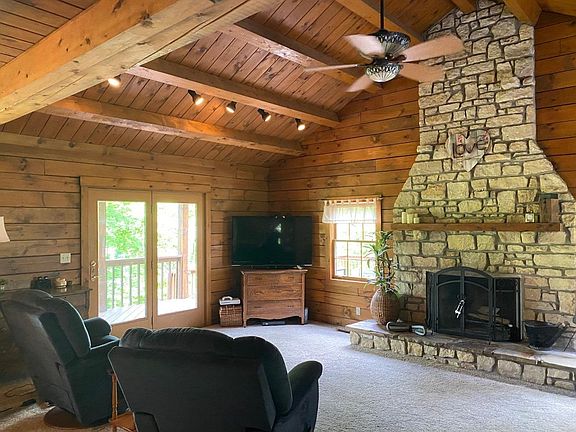 3rd image of 1352 Maple Knoll Ct
