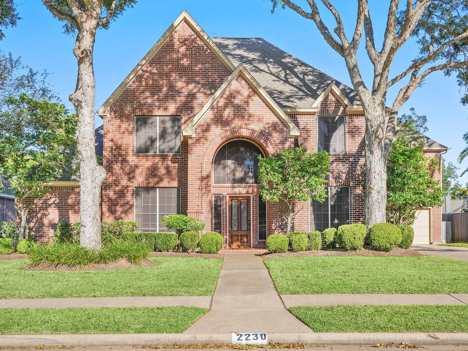 2230 Country Creek Way