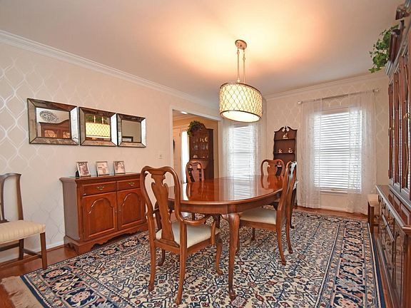 4th image of 3872 Brigadoon Dr