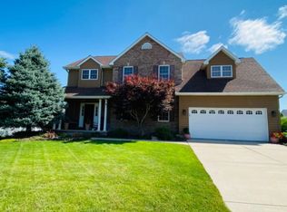 2700 Kickbush Dr, Valparaiso, IN 46383