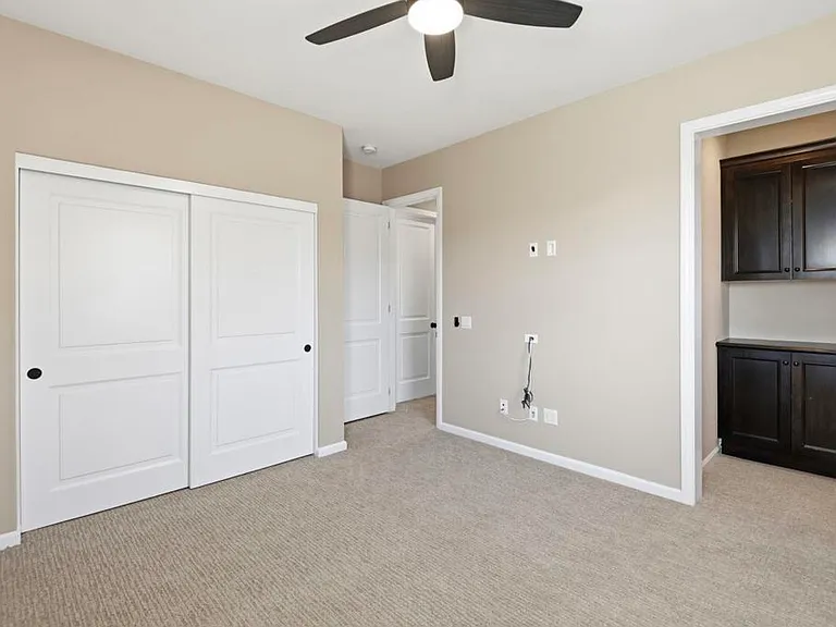 238 Firefly — Photo 9