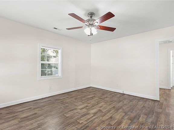 2nd image of 219 W Brocklyn St