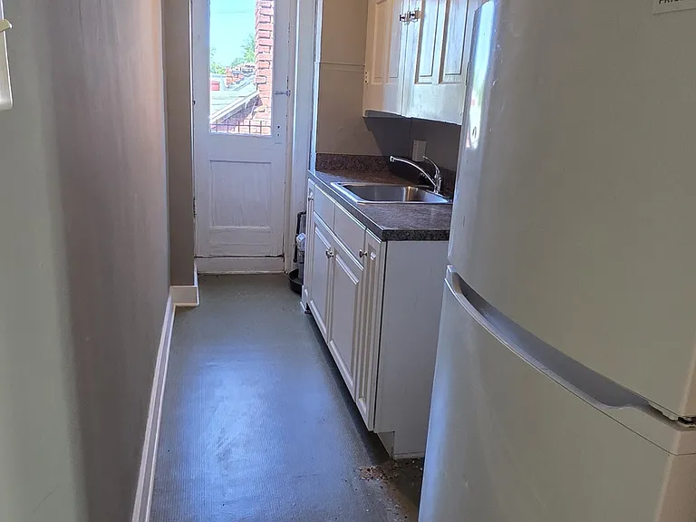 104 W Chestnut St #3F — Photo 9