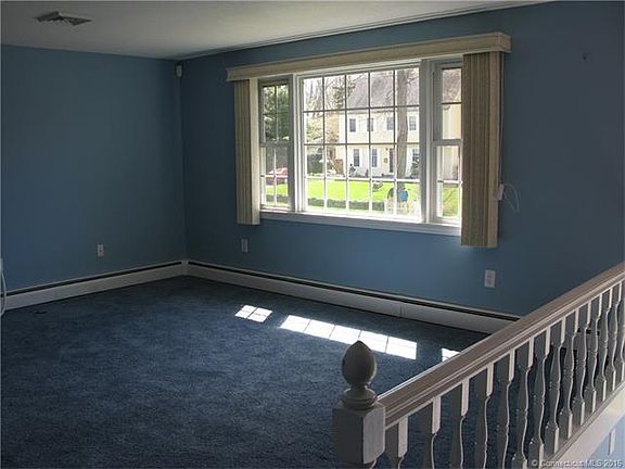 2nd image of 20 Leslie Dr