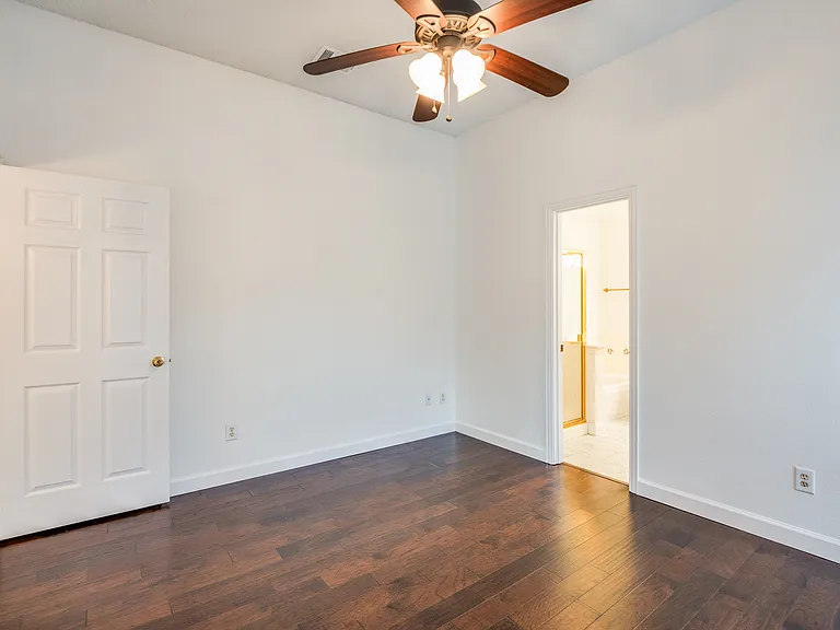 8160 Tower Rd — Photo 14