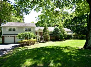 985 Hillsdale Ave, Hillsdale, NJ 07642