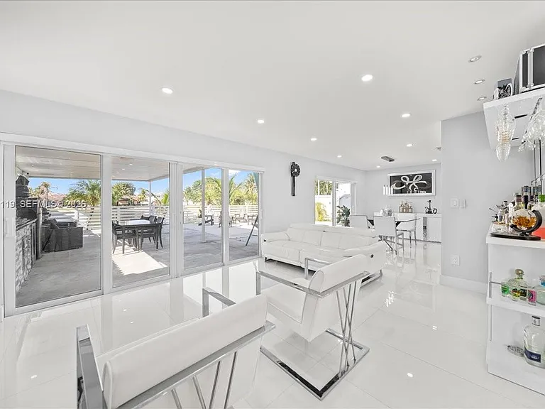15341 SW 36th St — Photo 30