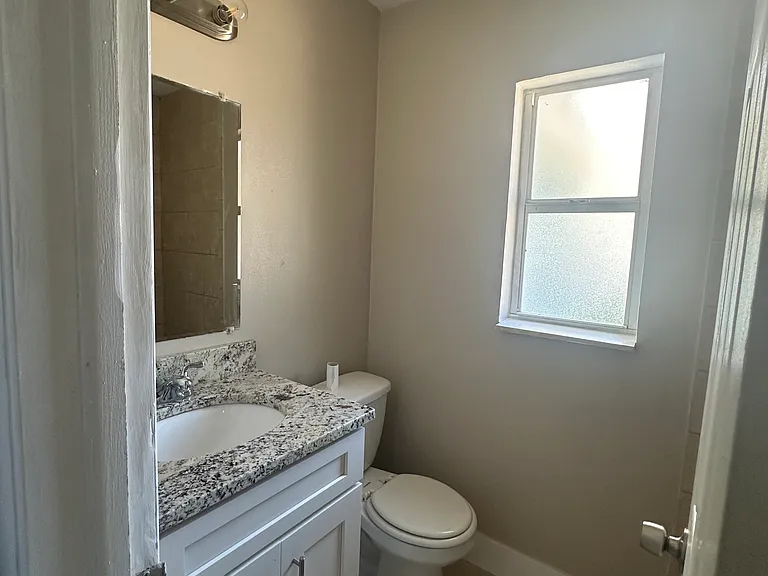 7112 S Shore Dr S — Photo 26