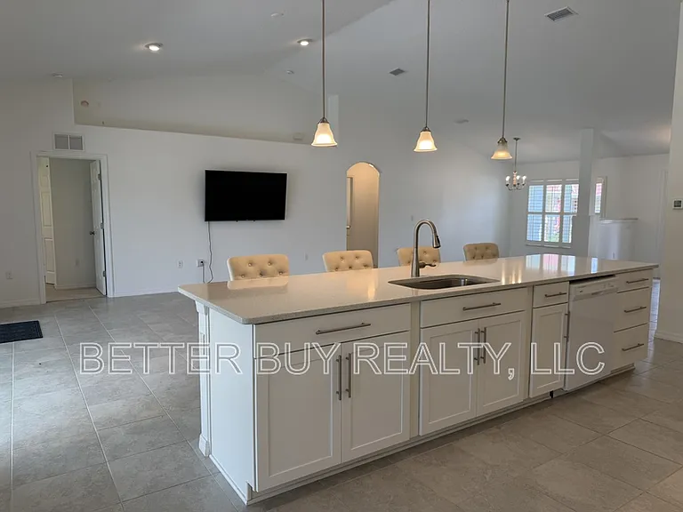 16 Kalendar Ct — Photo 11