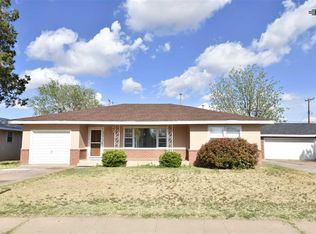 2617 Sheldon St, Clovis, NM 88101