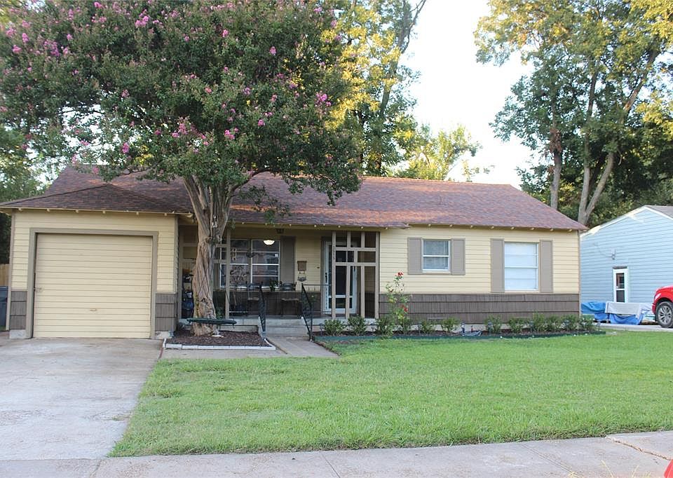 1st image of 2515 Falls Dr