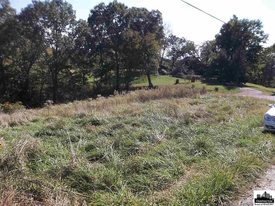 2nd image of 2050 Keister Rd