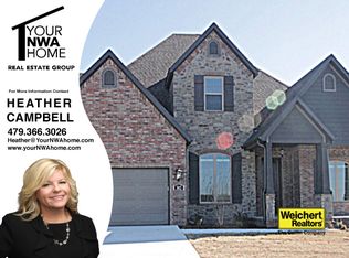 302 Henning Cir, Cave Springs, AR 72718