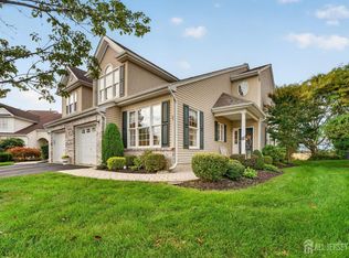 87 Saratoga Ct, Somerset, NJ 08873