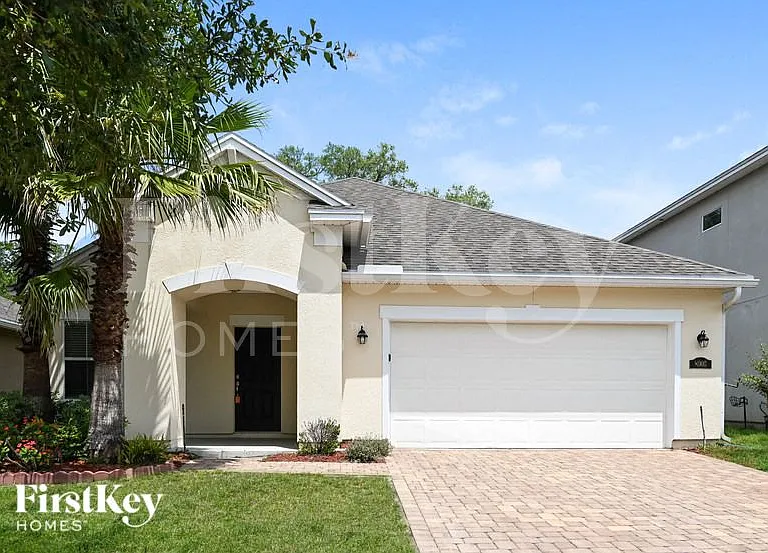 8906 Devon Pines Dr — Photo 1