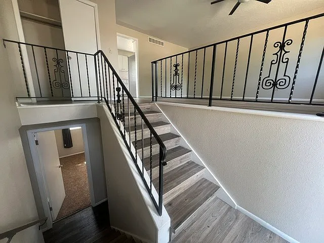 2077 S Atlantic St — Photo 2