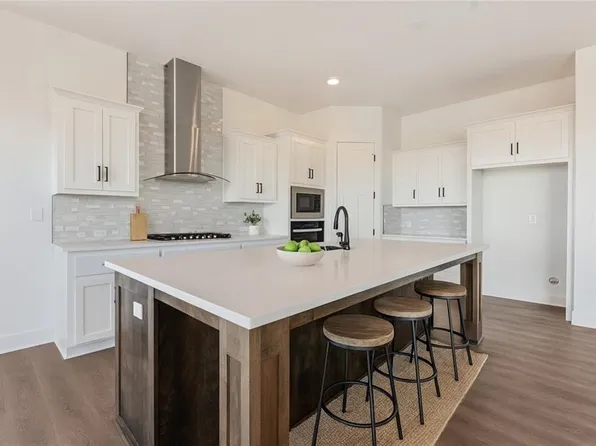 1475 N 163rd St, Basehor, KS 66007