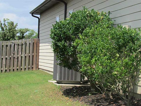 3rd image of 1339 Mountain Ln