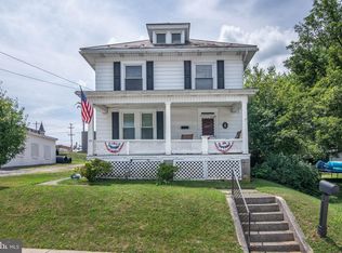 20 W Maple St, Dallastown, PA 17313