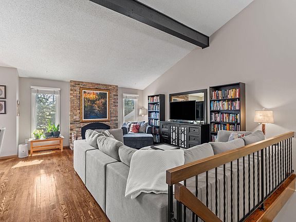 5th image of 9344 Nesbitt Rd