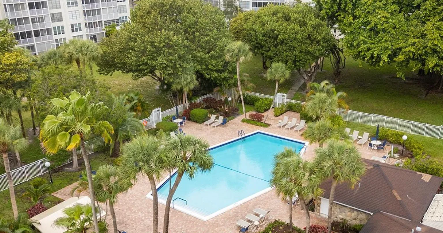 1 bed, 1.5 bath, 900 sqft, $1,650 — Photo 2