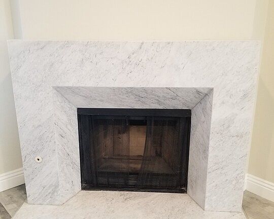 3rd image of 1115 S Swall Dr