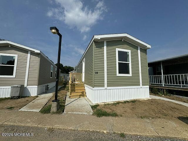 1st image of 18 Avenue B