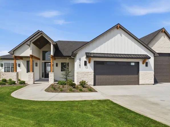 27181 Iron Horse Dr, Caldwell, ID 83607