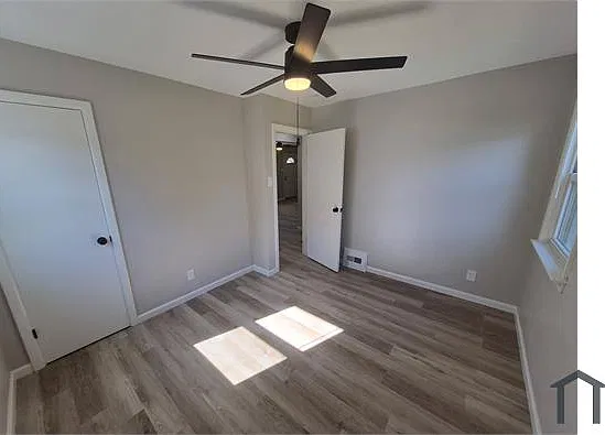 3 bed, 1100 sqft, $1,700 — Photo 1