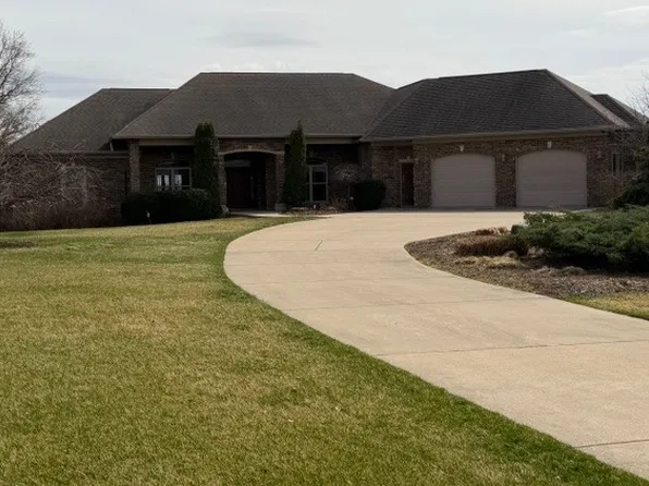 1005 W Summit St, Maquoketa, IA 52060